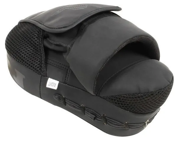 Titan T4 Curved Focus Pads – Lightweight and Comfortable for Precision Training - Image 2